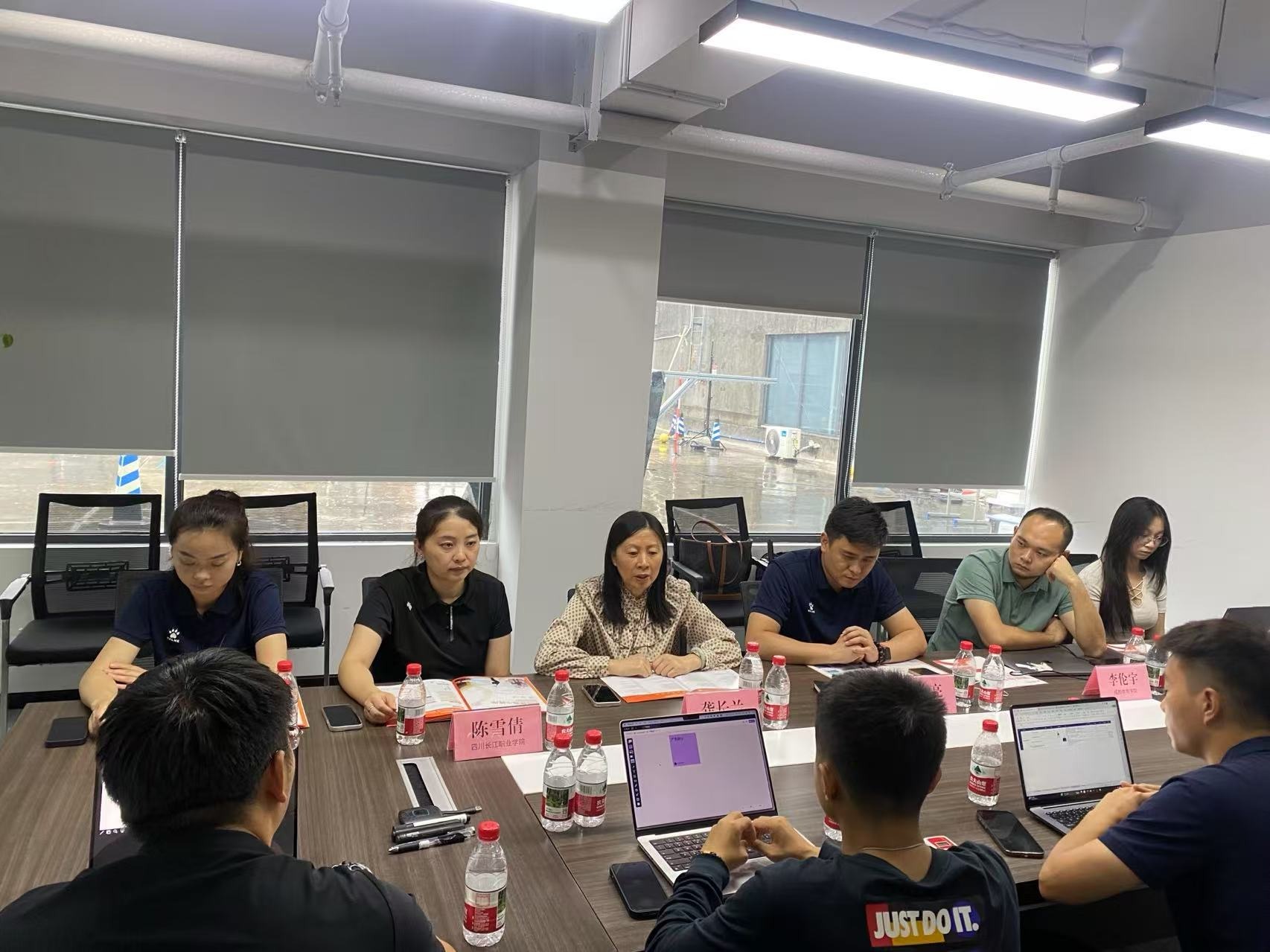 访企拓岗促发展 产教融合启新程——教育与设计学院赴成都爱动力科技有限公司交流合作