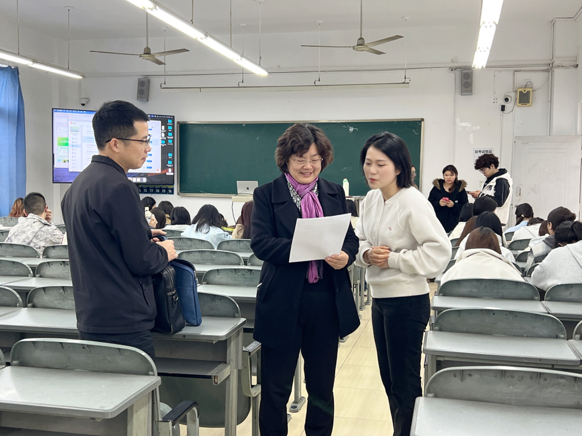 教育部全国高校思政课教学“提升行动”专家莅临我校听课指导