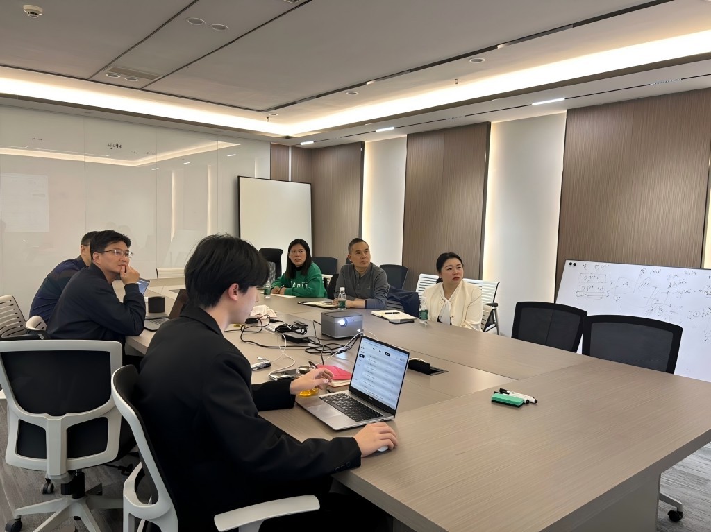 走访成都伊瑟拉信息技术有限公司现场照片.jpg